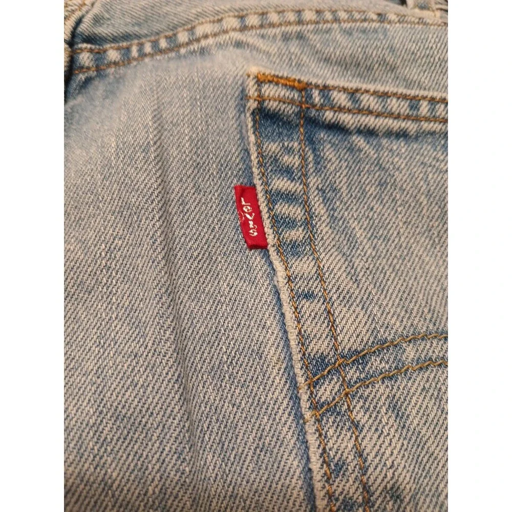 Vintage Levis 550 Jeans Mens 42x30 Light Wash Relaxed Fit Blue Denim Made USA